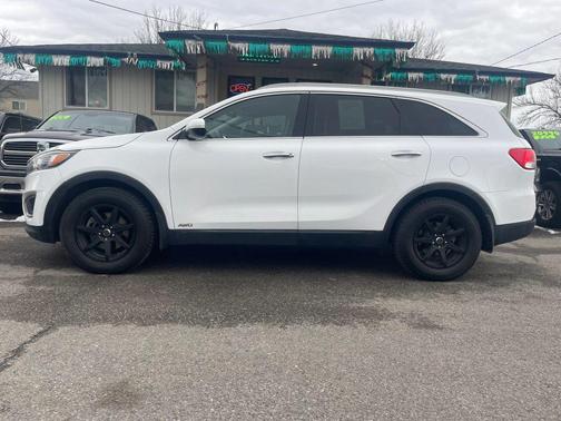 2016 Kia Sorento LX