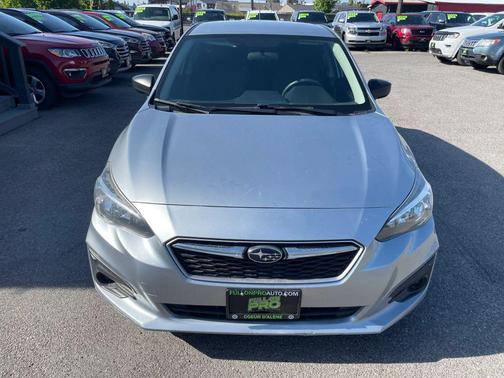 Blue 2018 Subaru Impreza 2.0i