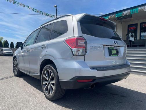 Ice Silver Metallic 2017 Subaru Forester 2.0XT Premium
