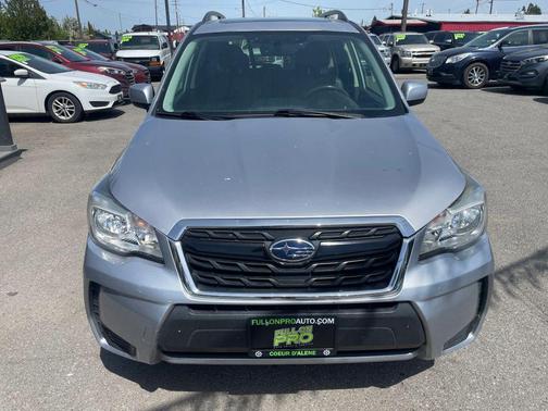Ice Silver Metallic 2017 Subaru Forester 2.0XT Premium