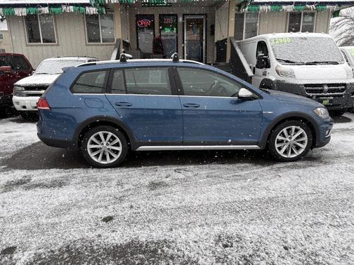 2018 Volkswagen Golf Alltrack TSI SE