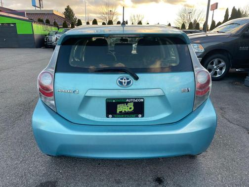 2014 Toyota Prius c Two