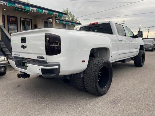 Summit White 2016 Chevrolet Silverado 3500 LTZ