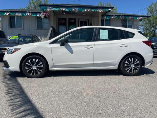 Crystal White Pearl 2020 Subaru Impreza 5-Door