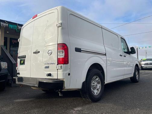 2013 Nissan NV Cargo NV2500 HD S V6