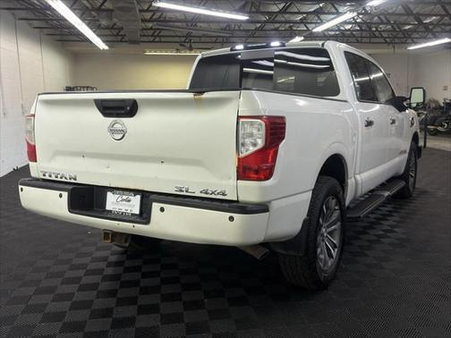 2017 Nissan Titan SL