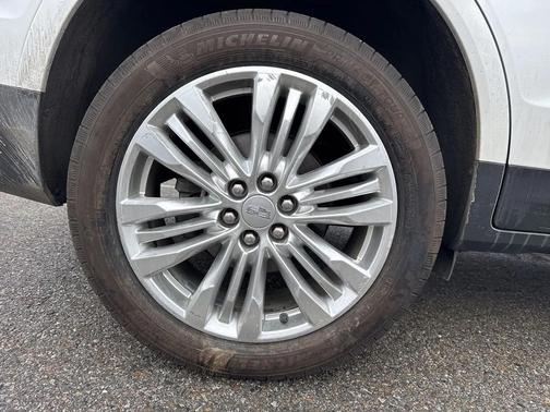 2018 Cadillac XT5 Premium Luxury