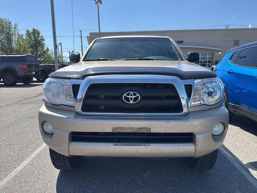 Gold 2006 Toyota Tacoma Double Cab