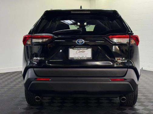 2022 Toyota RAV4 Hybrid LE