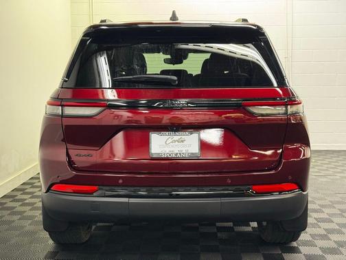 Velvet Red Pearlcoat 2024 Jeep Grand Cherokee Altitude