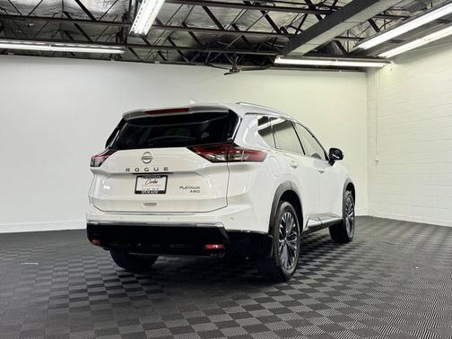 2024 Nissan Rogue Platinum