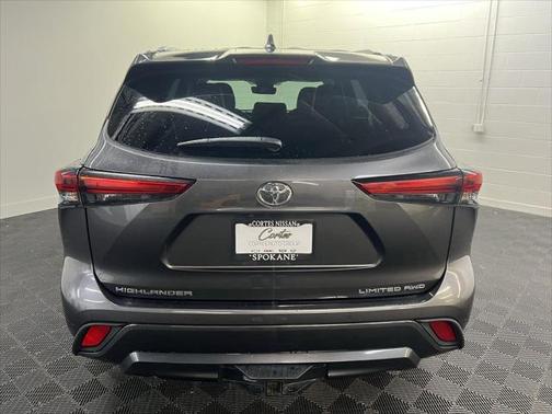 2022 Toyota Highlander Limited