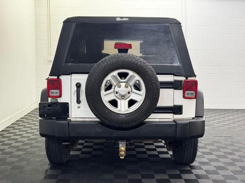 Stone White Clearcoat 2010 Jeep Wrangler Unlimited Sport