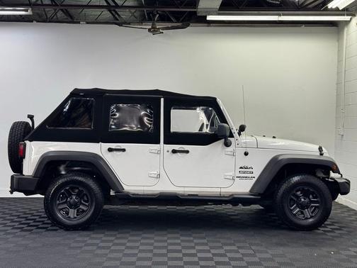 Stone White Clearcoat 2010 Jeep Wrangler Unlimited Sport