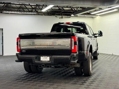 2024 Ford F-350 Platinum