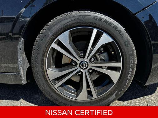Super Black 2023 Nissan Sentra SV