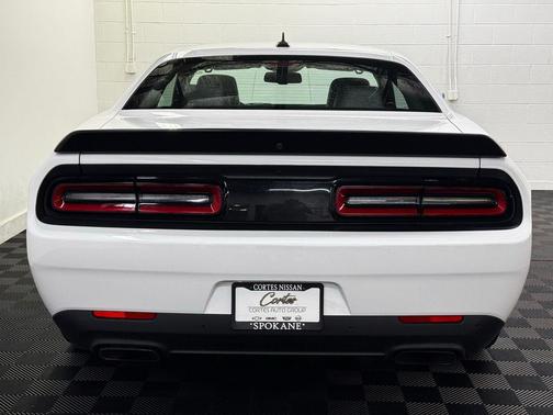 White Knuckle Clearcoat 2023 Dodge Challenger SRT Hellcat