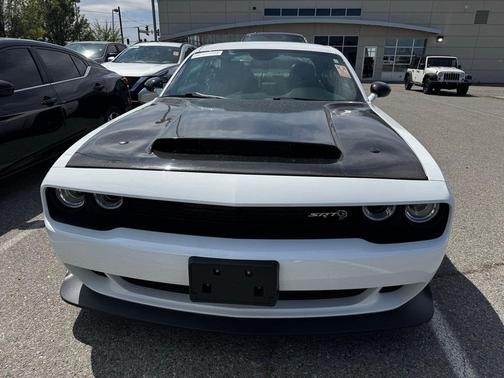 White Knuckle Clearcoat 2023 Dodge Challenger SRT Hellcat