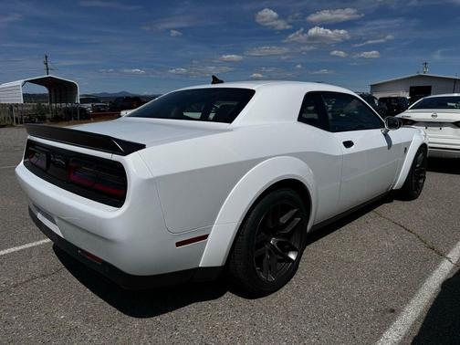 White Knuckle Clearcoat 2023 Dodge Challenger SRT Hellcat