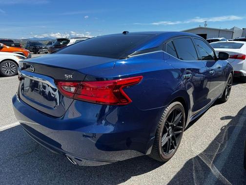 Deep Blue Pearl 2017 Nissan Maxima 3.5 SV