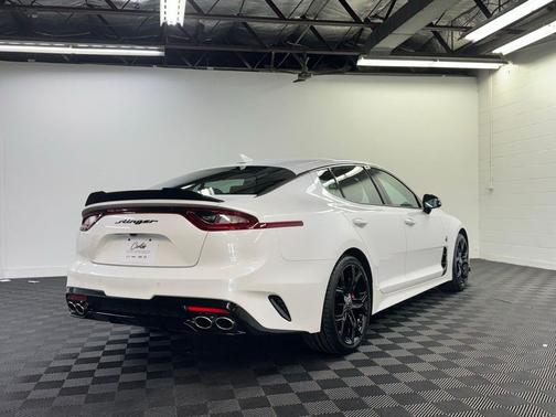 2020 Kia Stinger GT2