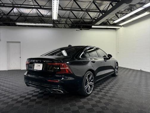 2021 Volvo S60 T6 R-Design