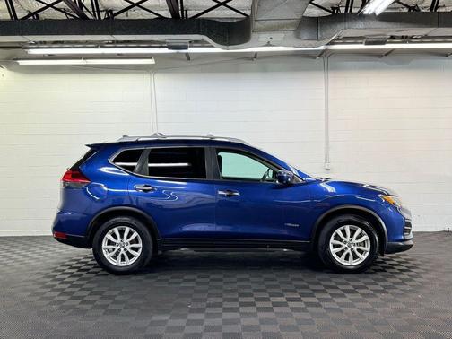 2017 Nissan Rogue Hybrid SV