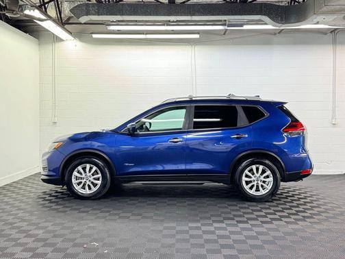 2017 Nissan Rogue Hybrid SV