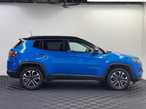 Laser Blue Pearlcoat 2022 Jeep Compass Limited