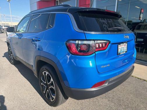 Laser Blue Pearlcoat 2022 Jeep Compass Limited