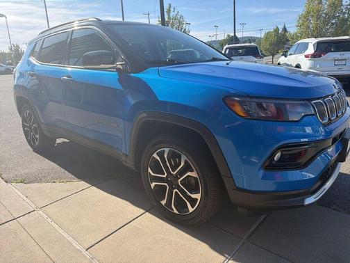 Laser Blue Pearlcoat 2022 Jeep Compass Limited