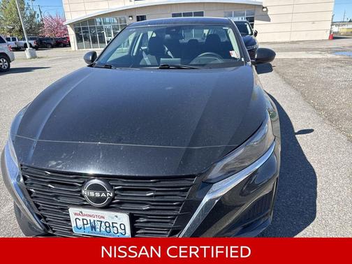 Super Black 2025 Nissan Altima 2.5 SV