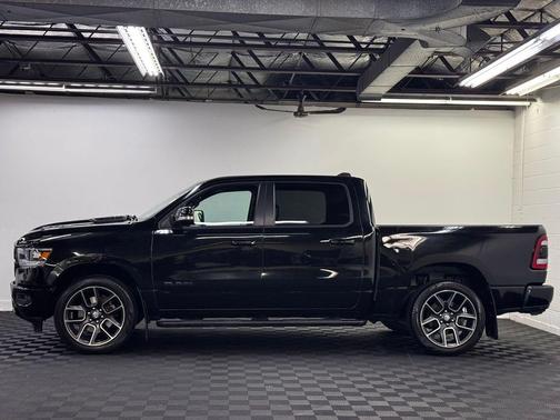 Diamond Black Crystal Pearlcoat 2020 RAM 1500 Rebel