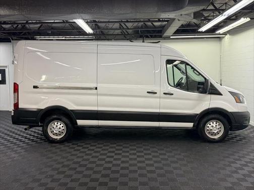 2022 Ford Transit-250 Base