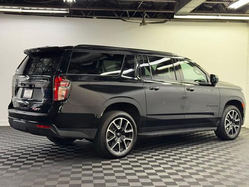 Black 2023 Chevrolet Suburban RST