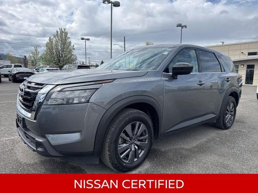 Gun Metallic 2024 Nissan Pathfinder S 4WD