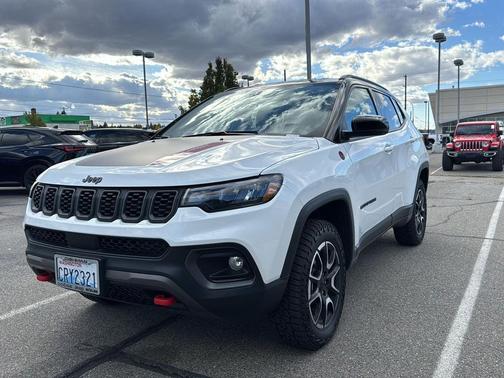 2024 Jeep Compass Trailhawk