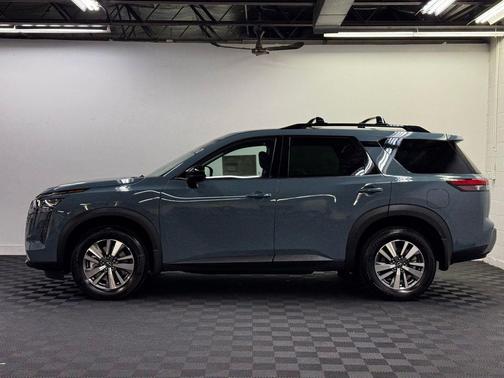 Baltic Teal 2026 Nissan Pathfinder SL