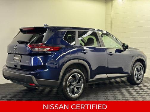 Deep Ocean Blue Pearl 2025 Nissan Rogue SV