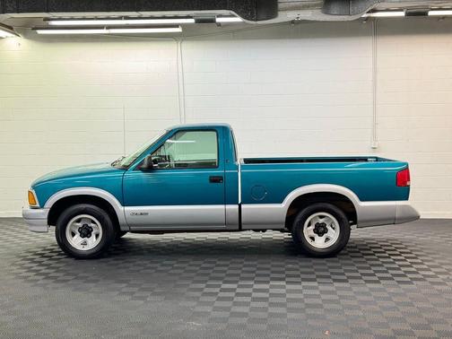 1994 Chevrolet S-10 Base