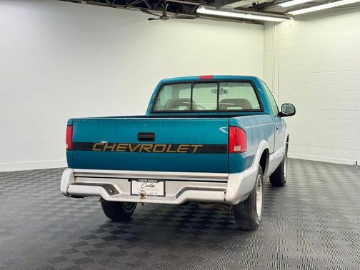 1994 Chevrolet S-10 Base