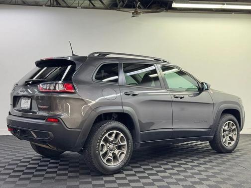 2021 Jeep Cherokee Trailhawk
