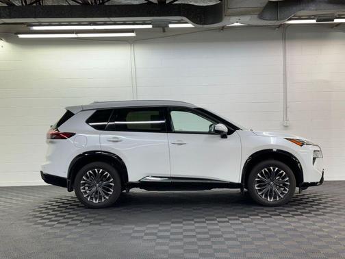 2024 Nissan Rogue Platinum