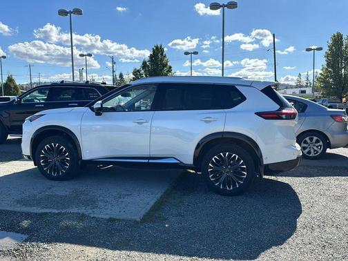 2024 Nissan Rogue Platinum