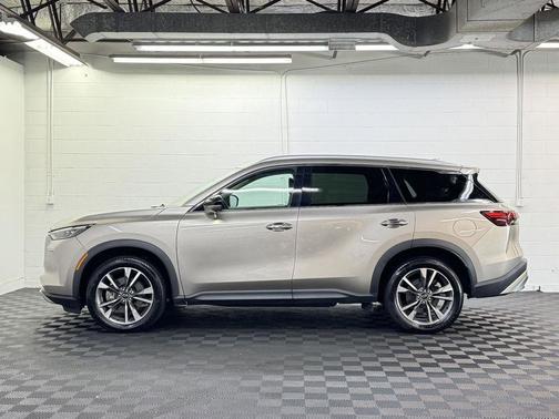 2022 INFINITI QX60 Luxe