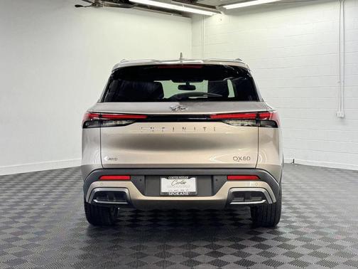 2022 INFINITI QX60 Luxe