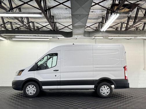 2022 Ford Transit-350 Base