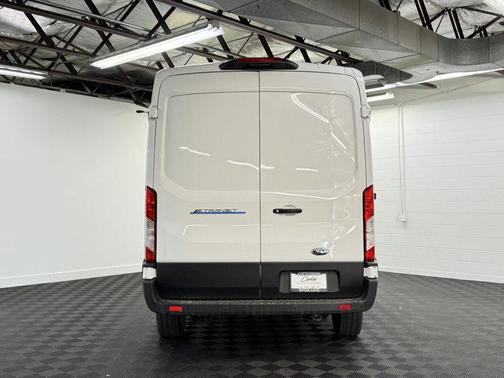 2022 Ford Transit-350 Base