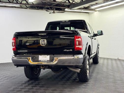 2021 RAM 2500 Laramie Crew Cab 4x4 6'4' Box