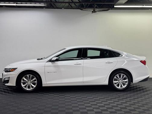 Summit White 2023 Chevrolet Malibu 1LT